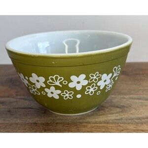 Vintage Pyrex 401 Crazy Daisy Mixing Bowl Green Spring Blossom
